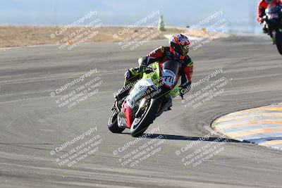 media/Jan-14-2024-SoCal Trackdays (Sun) [[2e55ec21a6]]/Turns 9 and 8 (10am)/